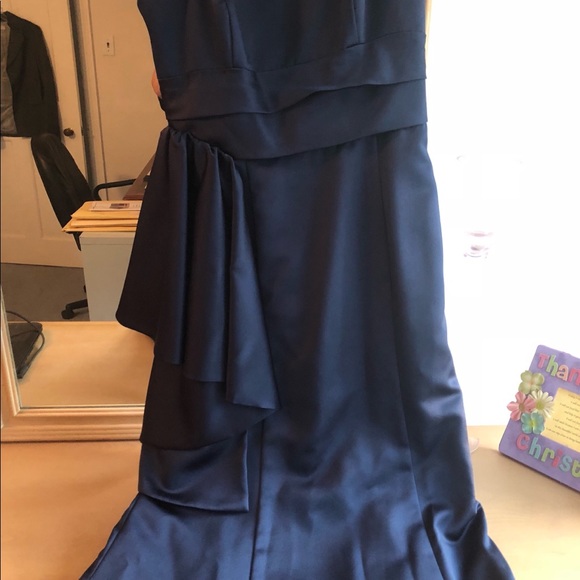 Alfred Angelo Navy gown - Picture 6 of 6